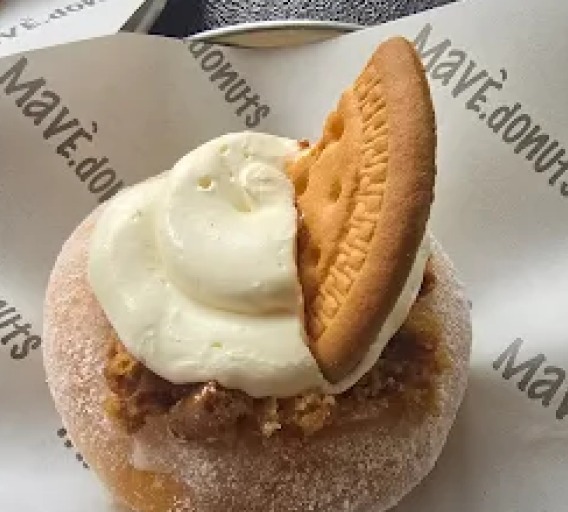 Lotuve Biscoff Donut